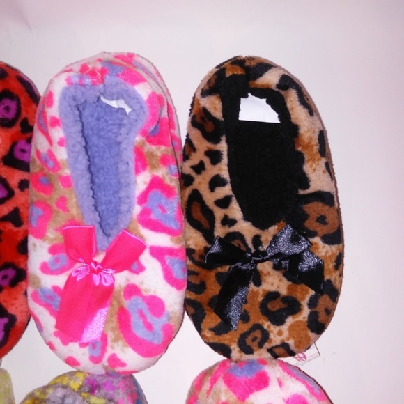 Set‎ of 12 Slipper Socks - Picture 7 of 8